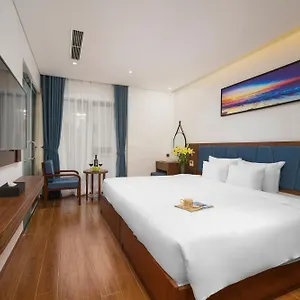 Ruby Star Danang